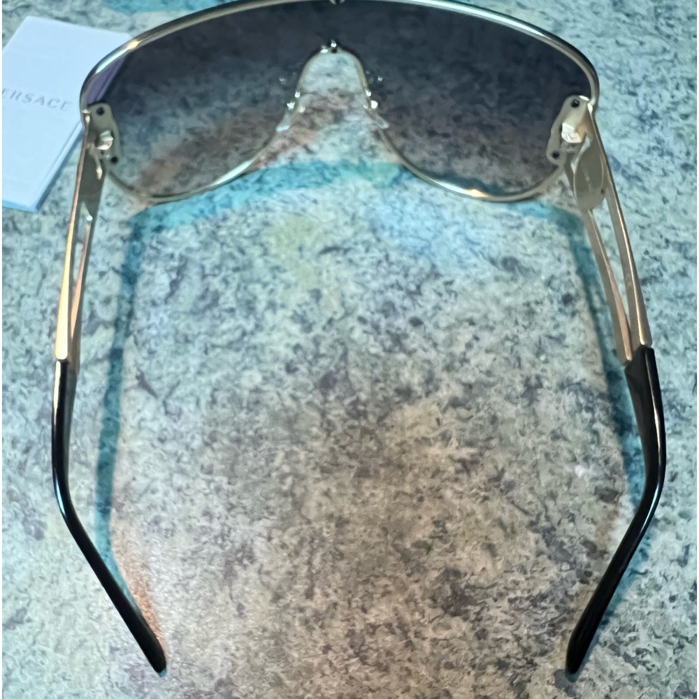 Versace men shades worn maybe 5 times